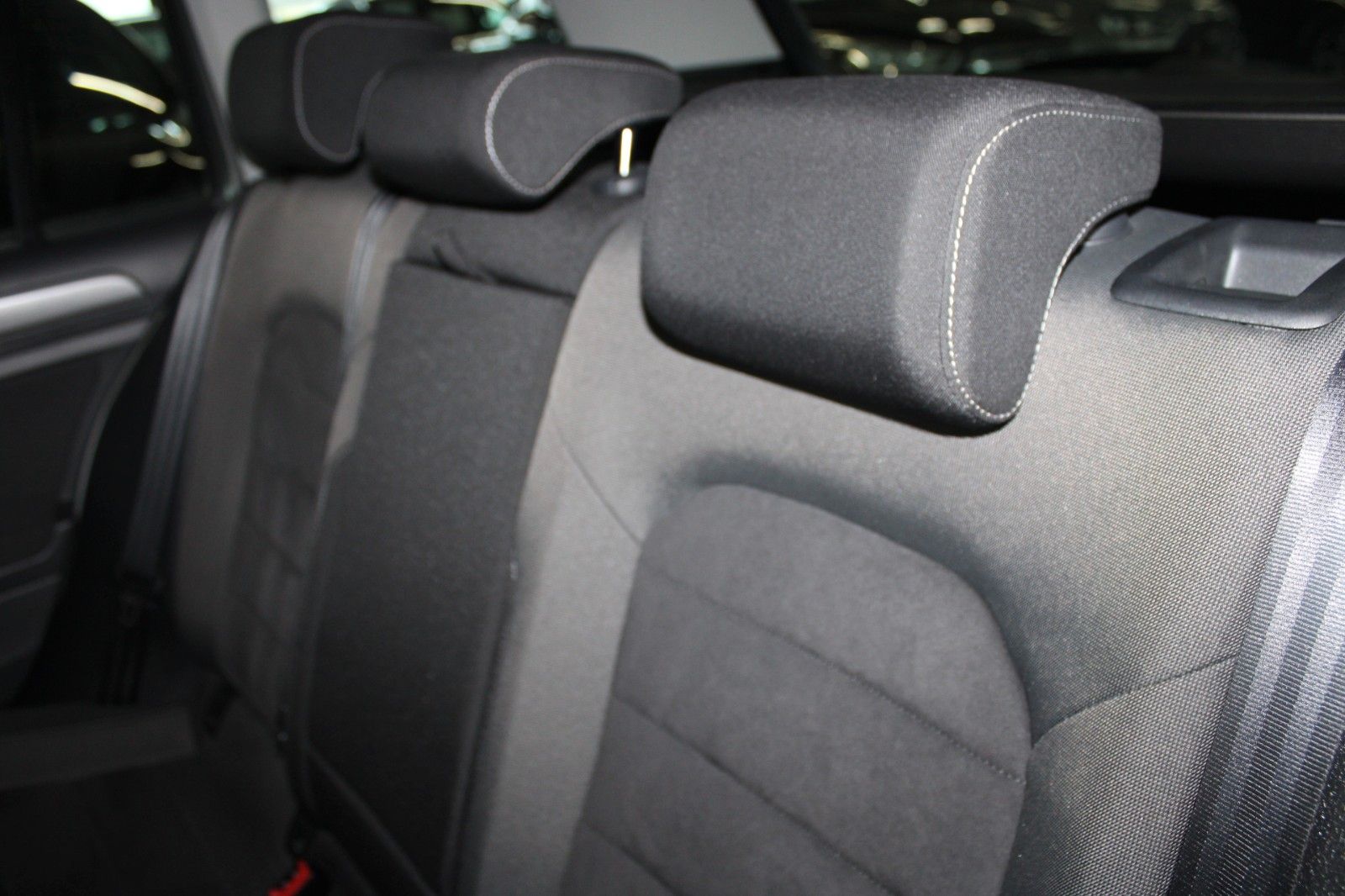 Fahrzeugabbildung Volkswagen Golf 2.0 TDI BMT DSG Comfortline LED STDHZ uvm.