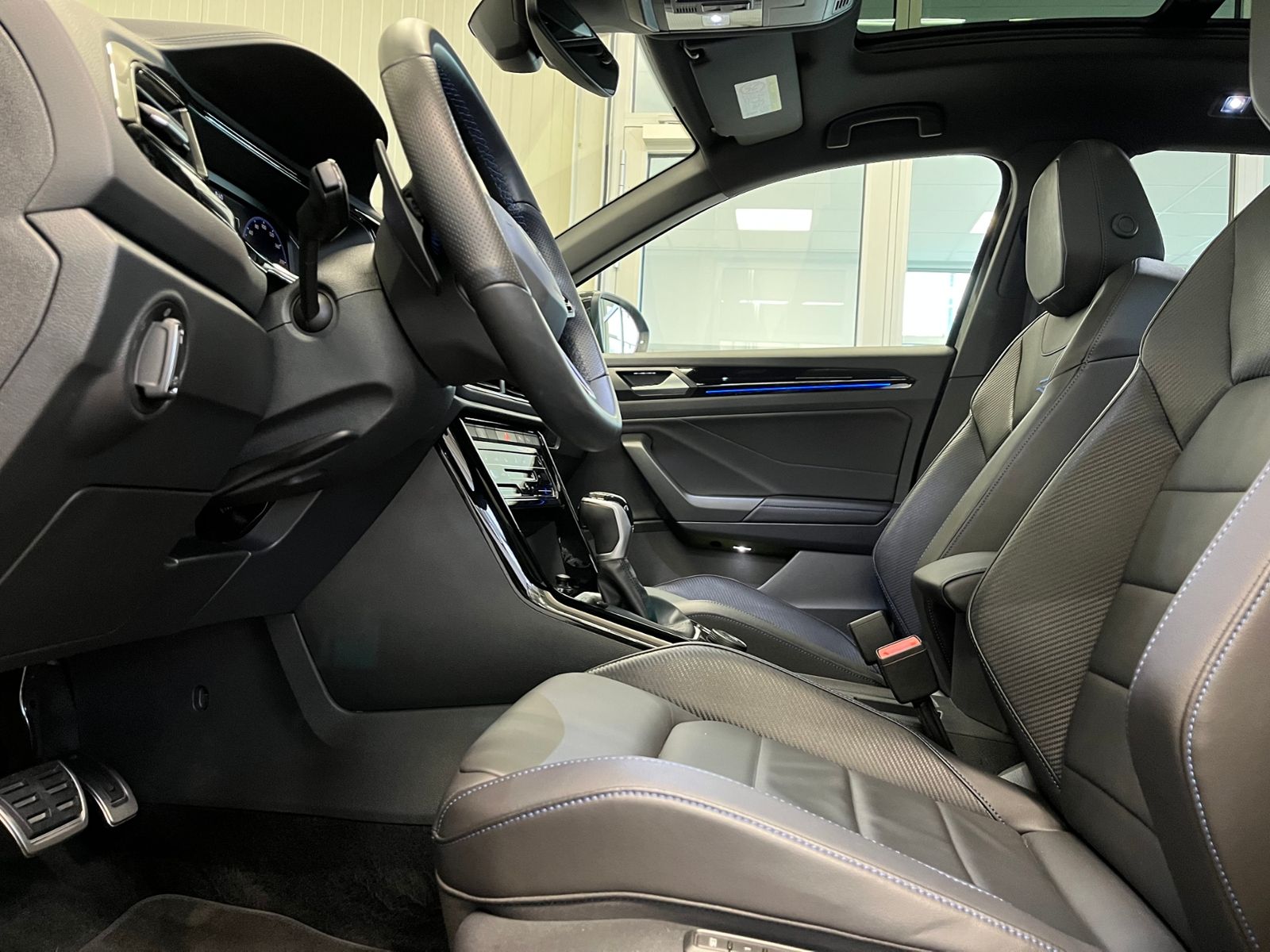 Volkswagen T-Roc - Bild 8