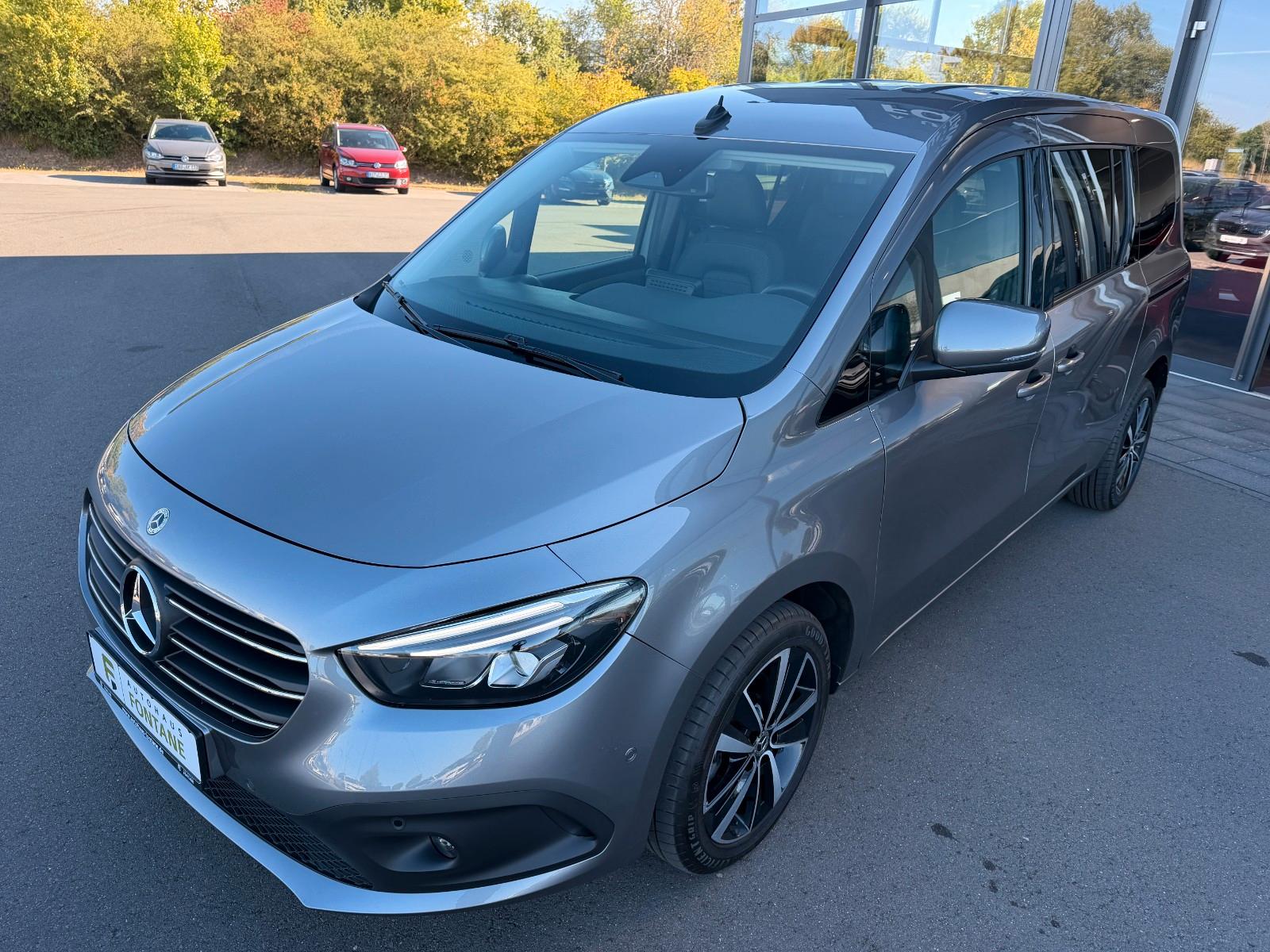 Mercedes-Benz T-Klasse 180 lang Progressive 7-Sitzer Leder Kam
