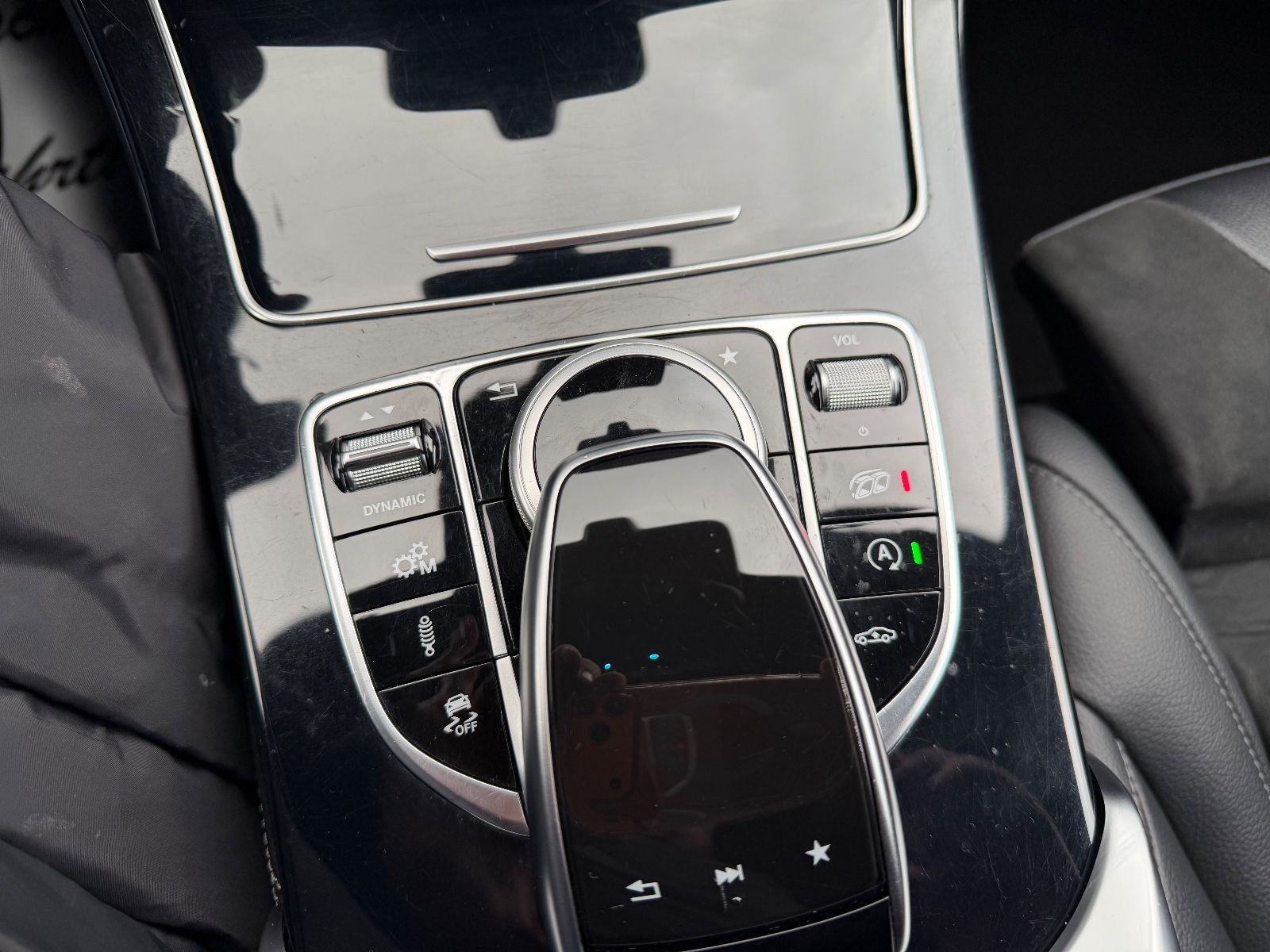 Fahrzeugabbildung Mercedes-Benz GLC 63S AMG COUPE HUD BURMESTER DRIVERS PACK