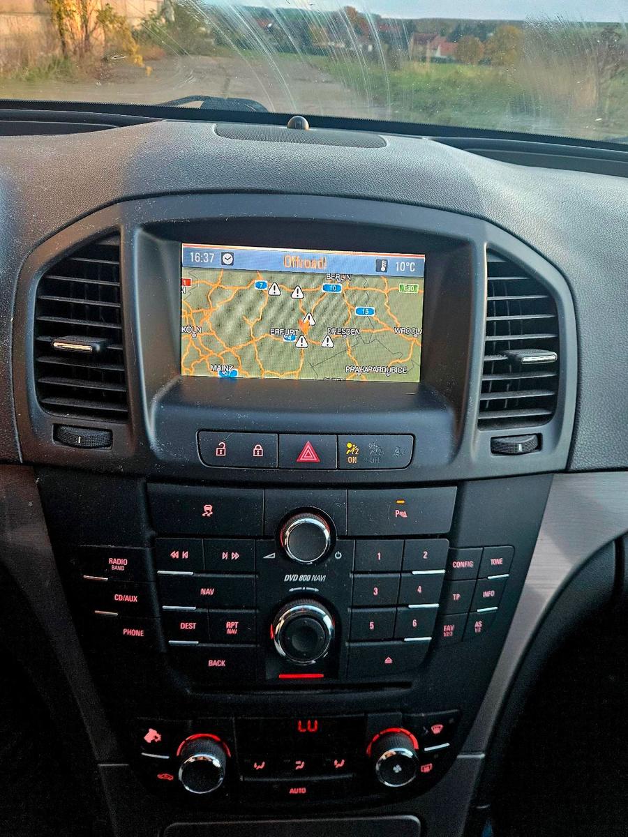 Opel Insignia 2009 — photo 8