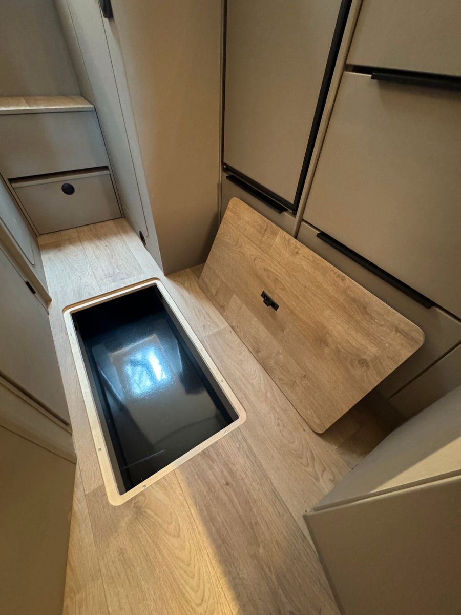 Fahrzeugabbildung Bürstner Campeo TD 690 G SIE SPAREN 14.519 €!