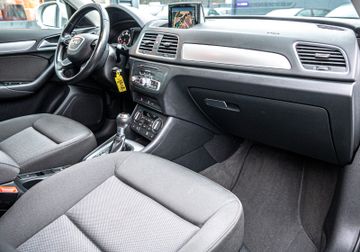 Fahrzeugabbildung Audi Q3 2.0 TDI S-Tronic S-Line|NAVI|AHK|LED|SHZ