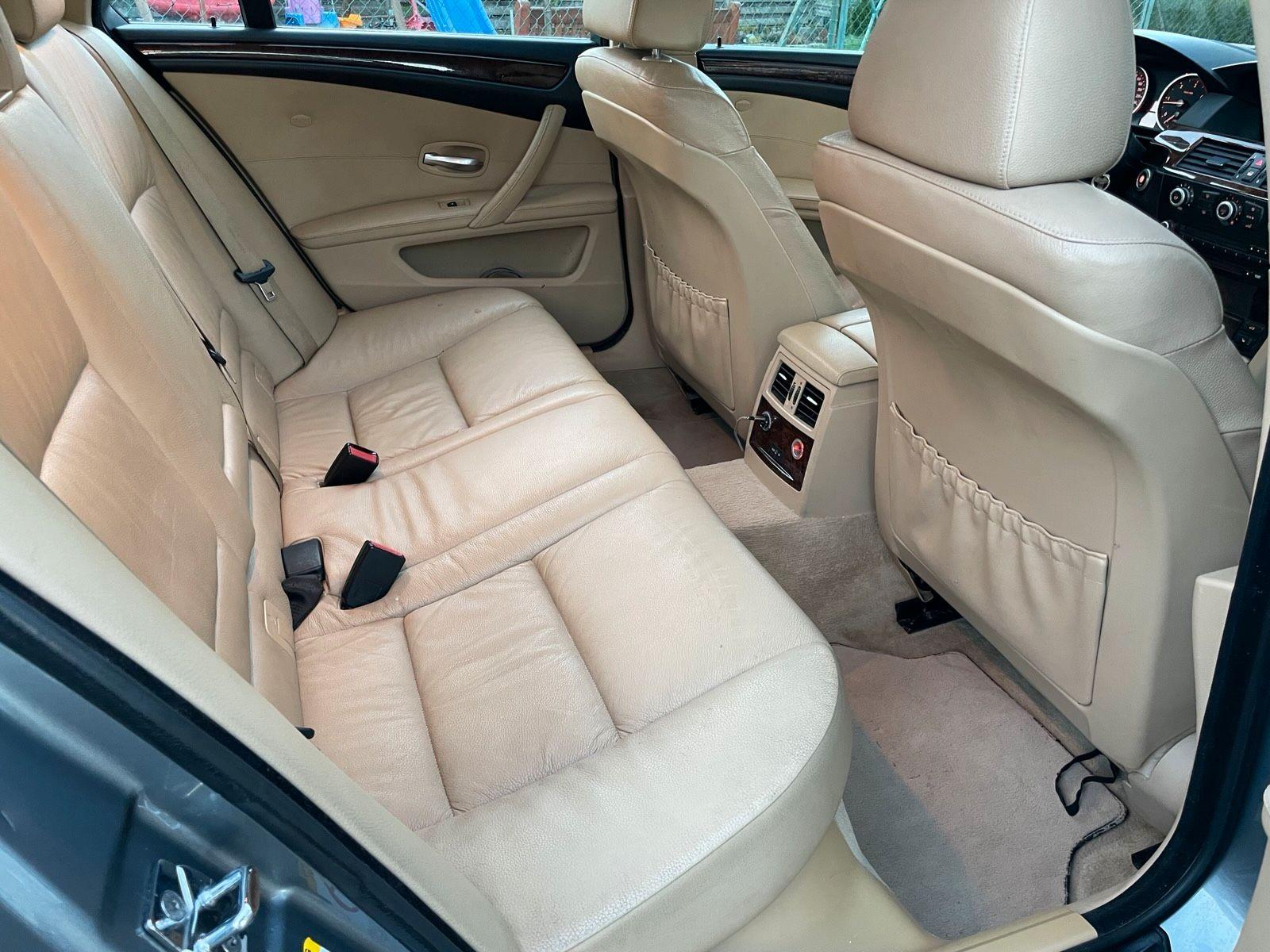 BMW 525 2007 — interior
