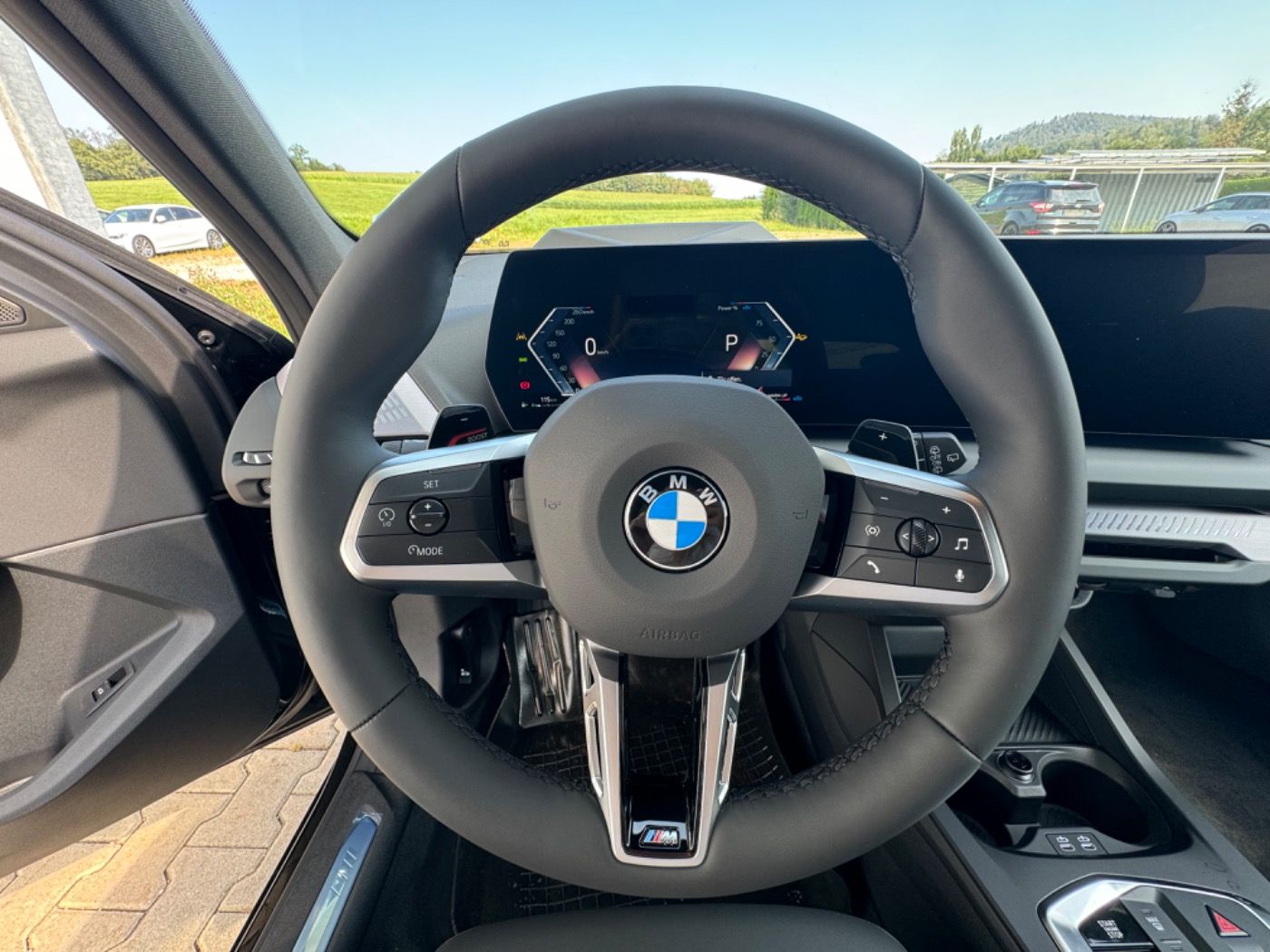 Fahrzeugabbildung BMW 120 M-Sportpaket 19-Zoll/HK-HiFi/ACC/360/HUD