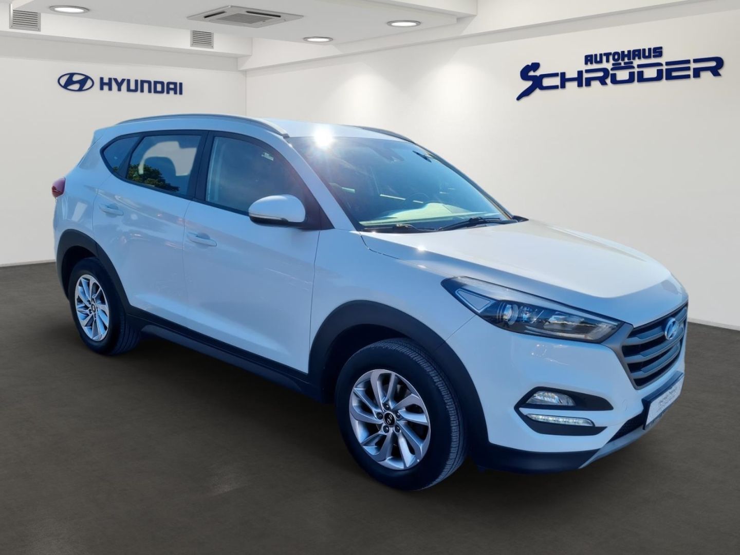 Fahrzeugabbildung Hyundai Tucson blue Advantage 1.6 GDi M T 2WD Classic AD