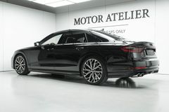AUDI S8 4.0 TFSI*EXCLUSIVE*AHK*STHZG*PANO*MATRIX*B&O*