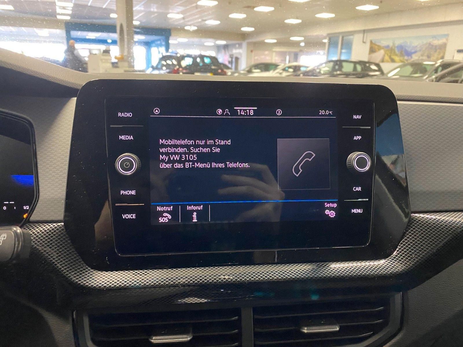 Fahrzeugabbildung Volkswagen T-Cross 1.0 TSI DSG Life+AHK+KAMERA+PDC vo+hi+BC