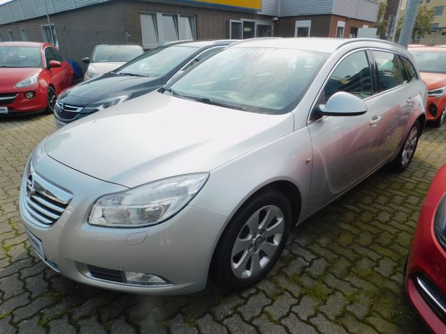 Opel Insignia A Sports Tourer Edition -AHK, Navi, PDC