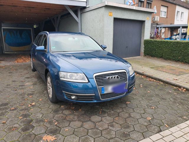 Audi AUDI  A6- 2,4L