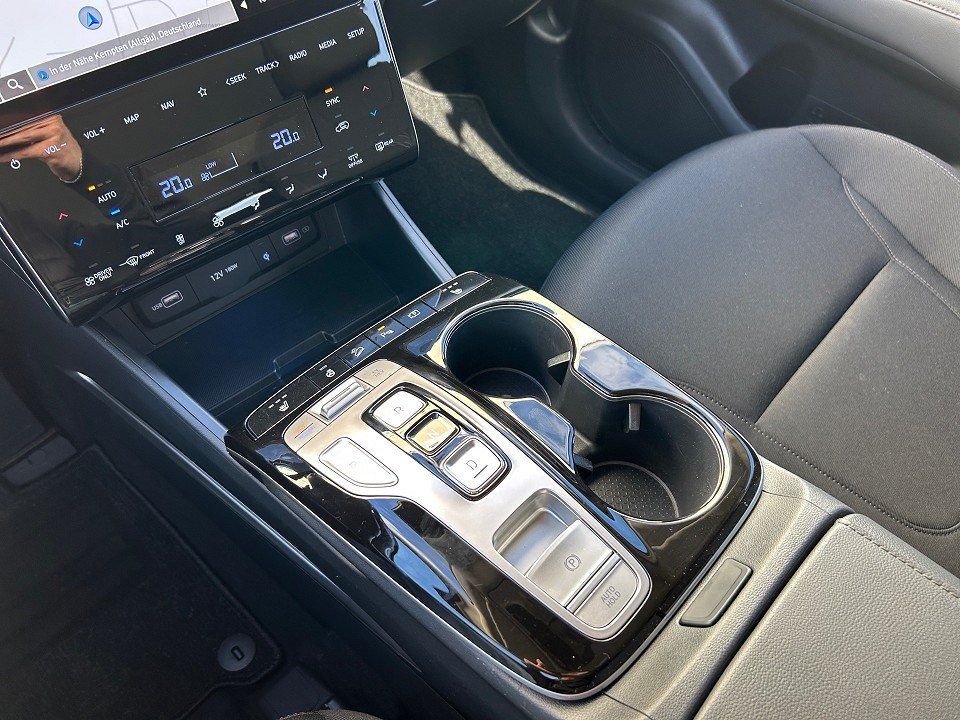 Fahrzeugabbildung Hyundai TUCSON PHEV 1.6T 4WD TREND ASSIST-P 1HD GARANTIE