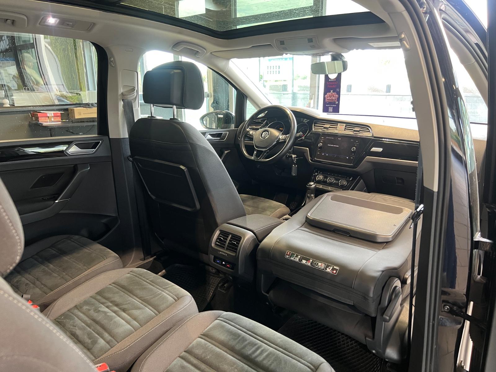 Volkswagen Touran Highline*ALCANTARA*PANO*AHK