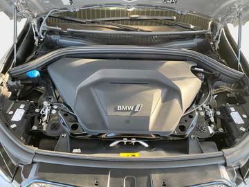 2025 BMW IX1 缩略图 19