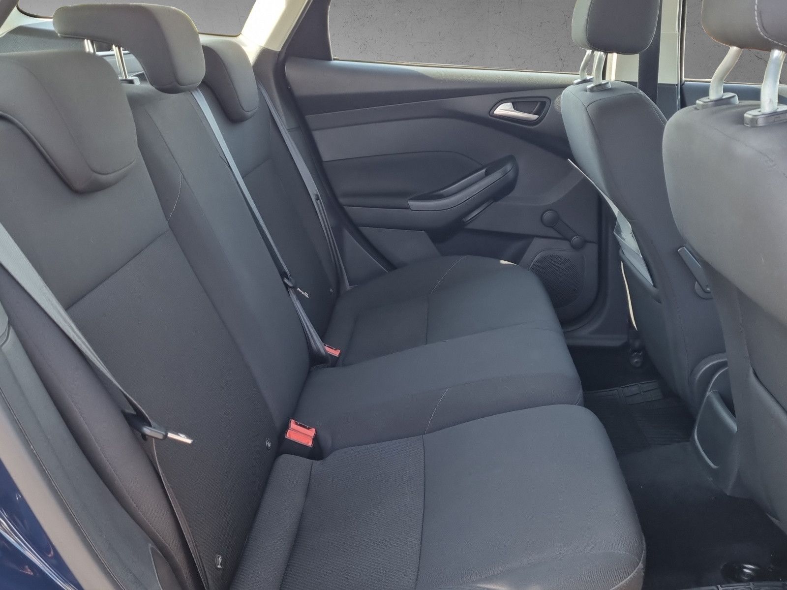 Fahrzeugabbildung Ford Focus Turnier Trend 1,0 Klima el. FH
