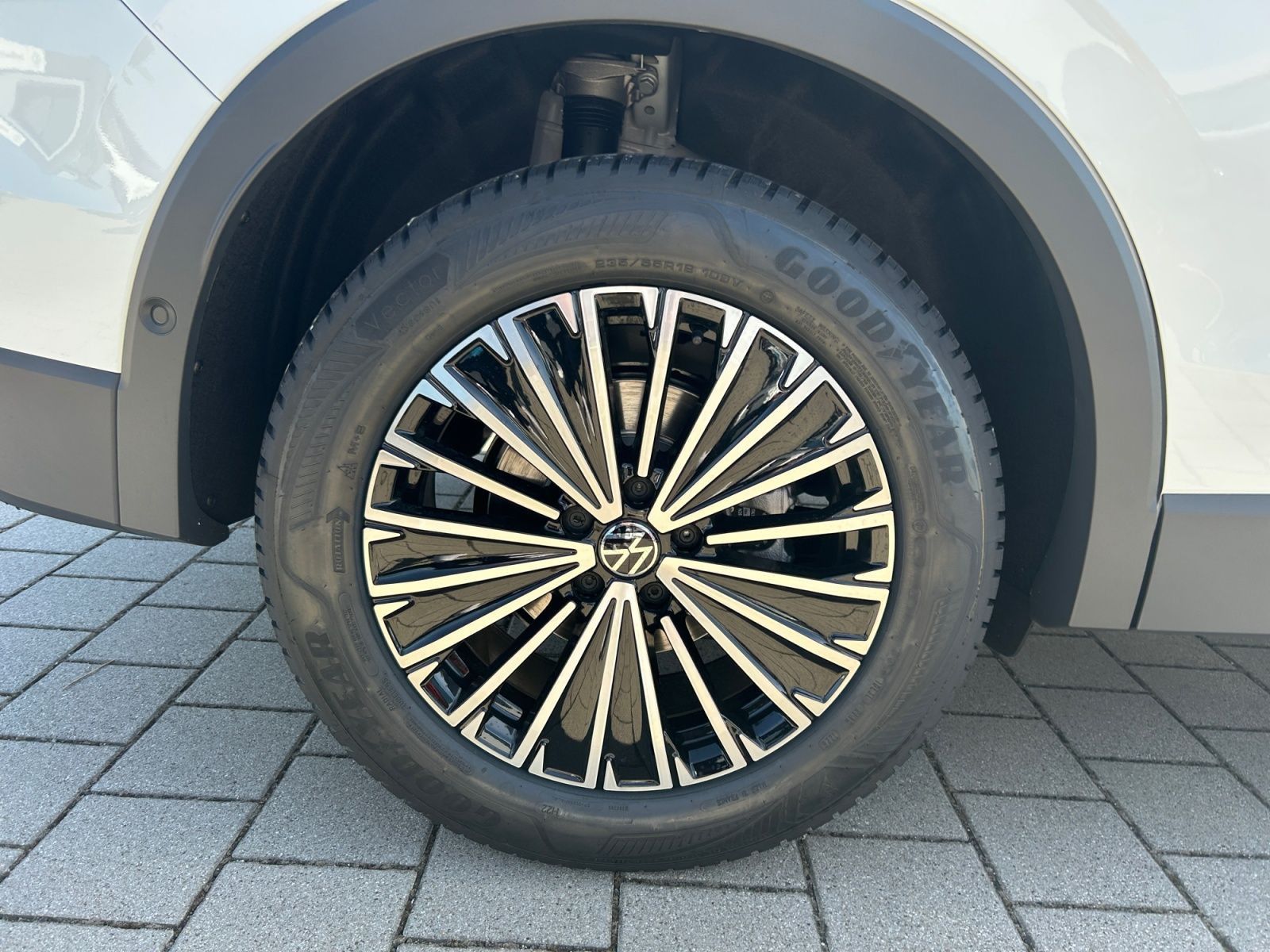Volkswagen Tiguan - Bild 15