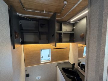 HYMER  ERIBA  HYMERCAR Redwood 600 Sport Autarkie LED Totwi.