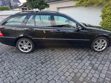 Mercedes-Benz C 280 4MATIC T ELEGANCE Elegance - Mercedes-Benz C 280: Elegance