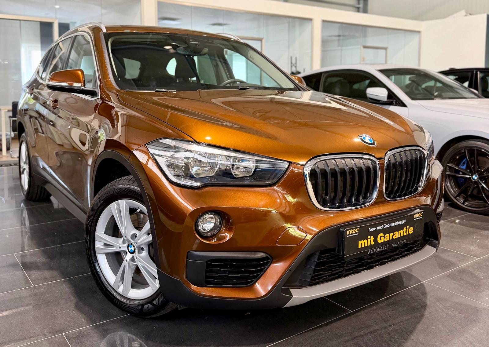 BMW X1 sDrive 18 i*PANO*PDC*METALLIC LACK*TRAVEL