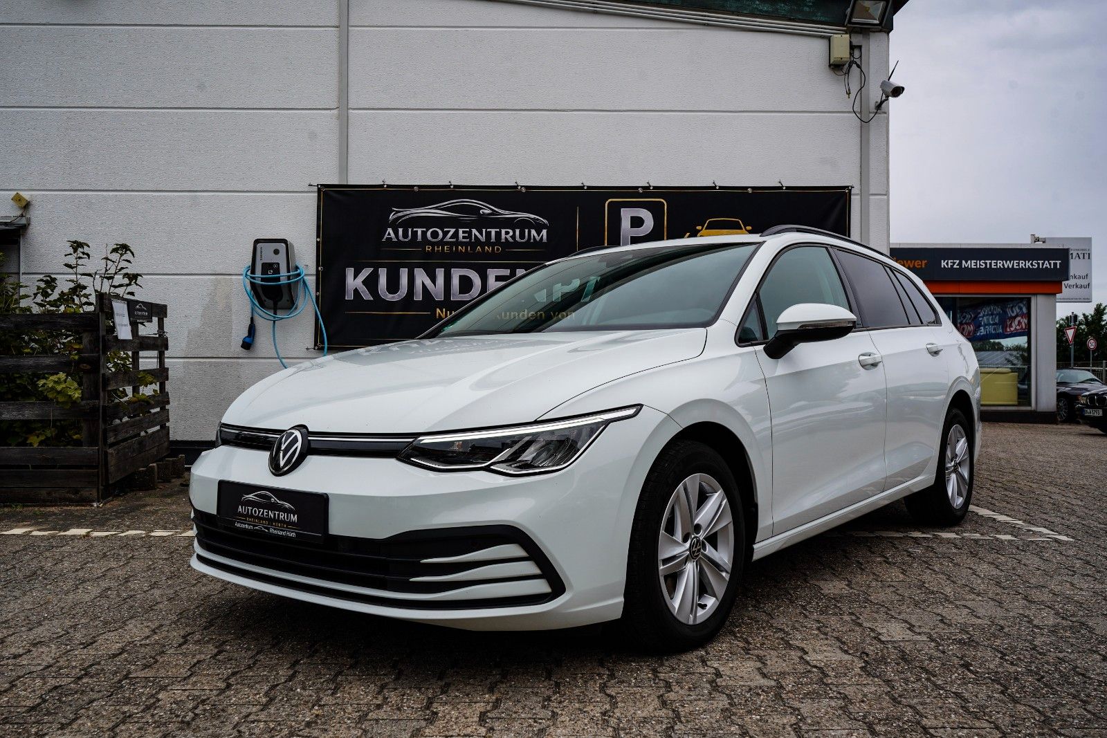 Volkswagen Golf VIII Variant Life *Apple Carplay*Automatik