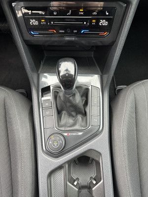 Fahrzeugabbildung Volkswagen Tiguan Allspace 2.0 TDI DSG 4M Life NAV+LED+AHK