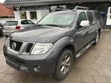 Nissan Navara Pickup Double Cab PLATINUM EVO 4X4 LB - Nissan Navara aus 2015