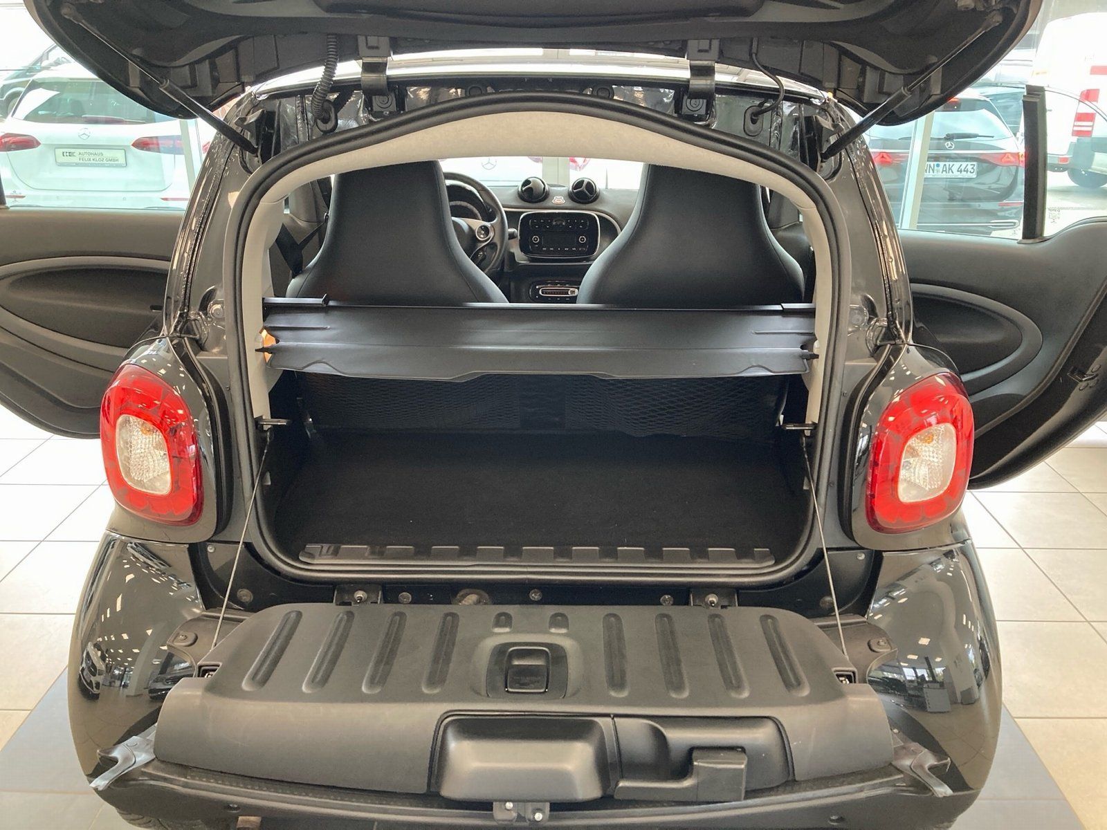 Fahrzeugabbildung Smart fortwo coupe*prime*Automat*Pano*SHZ*Cool&Audio*