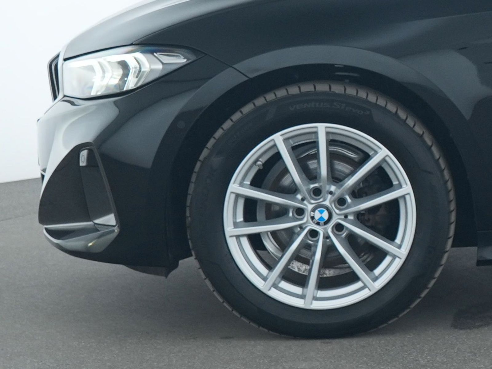 BMW 318i Rückfahrkamera|Widescreen|LED|Sitzheizung foto 13