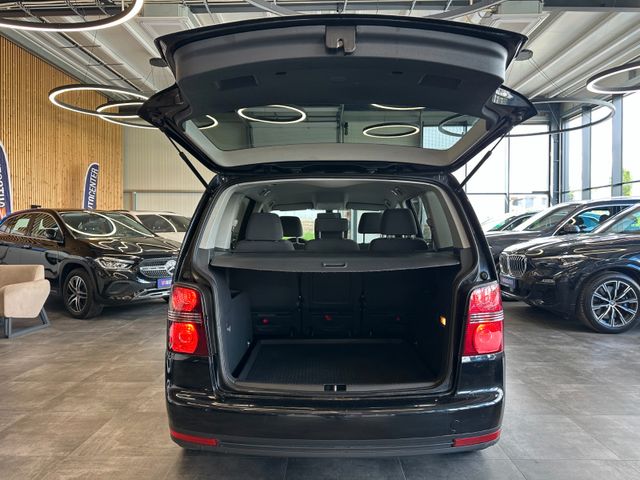 MYAUTOCENTER – Gebraucht- und Jahreswagen mit Werkstattservice in Pfaffenhofen Volkswagen Touran United *Navi*Sitzh*TÜV 0527*