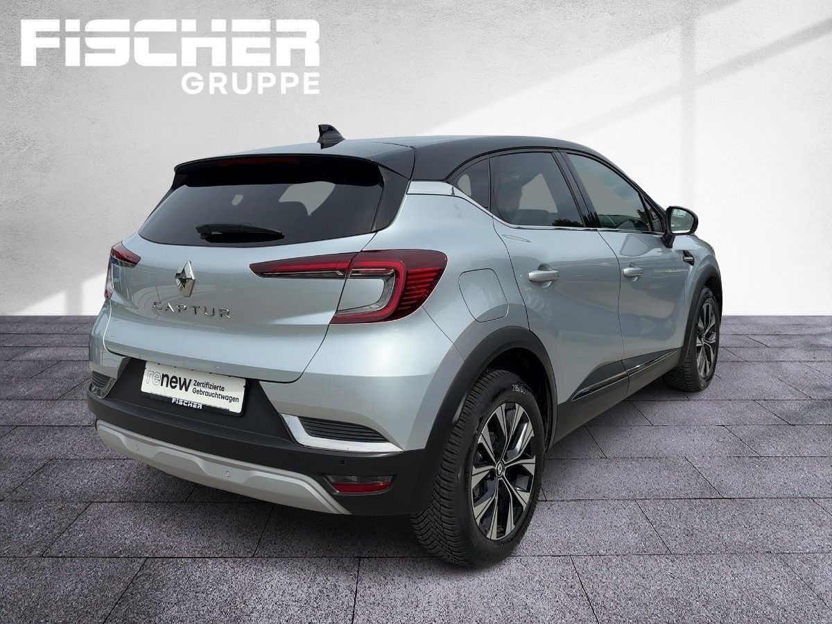 Fahrzeugabbildung Renault Captur TECHNO TCe 140 EDC Kamera SHZ - mit KI generiert/bearbeitet