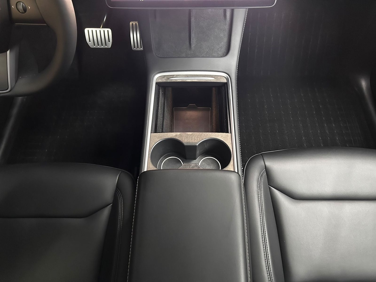 Fahrzeugabbildung Tesla Model Y Long Range Perform AWD PANO+LED+ACC+360+