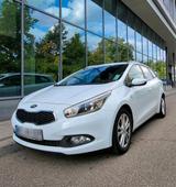 Kia *** Kia Ceed SW Kombi 1.6 Crdi Diesel - Kia aus 2014 mit Diesel-Antrieb: Kombi, Cee D