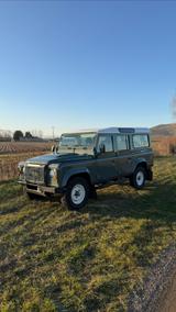 Land Rover Defender 110 TD4 Station Wagon E E - gebrauchte Land Rover Defender aus dem Jahr 2010