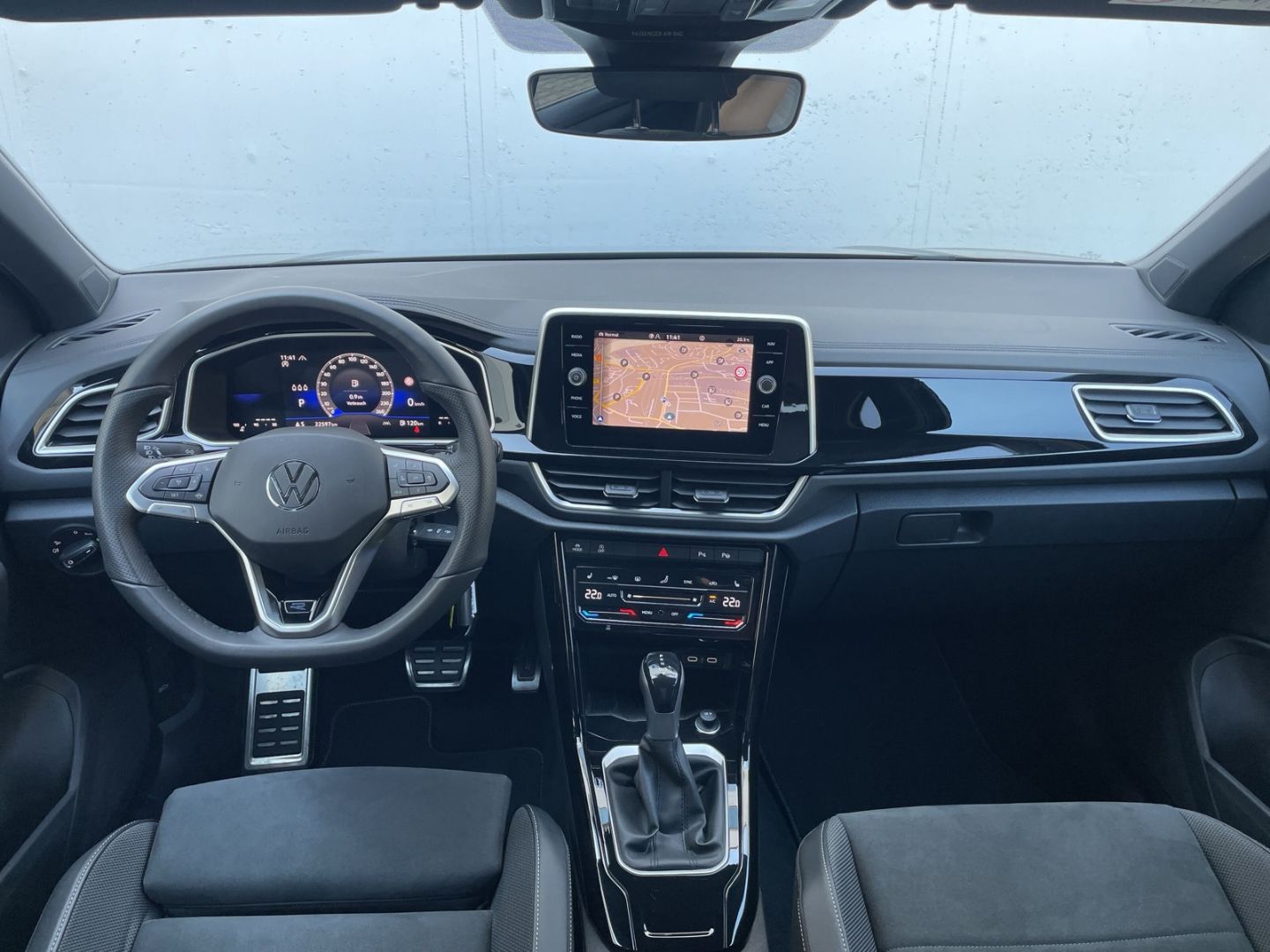 T-Roc 1.5 TSI DSG R-Line AHK/Kamera/Navi/App-Con