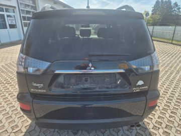 Mitsubishi Outlander - 6