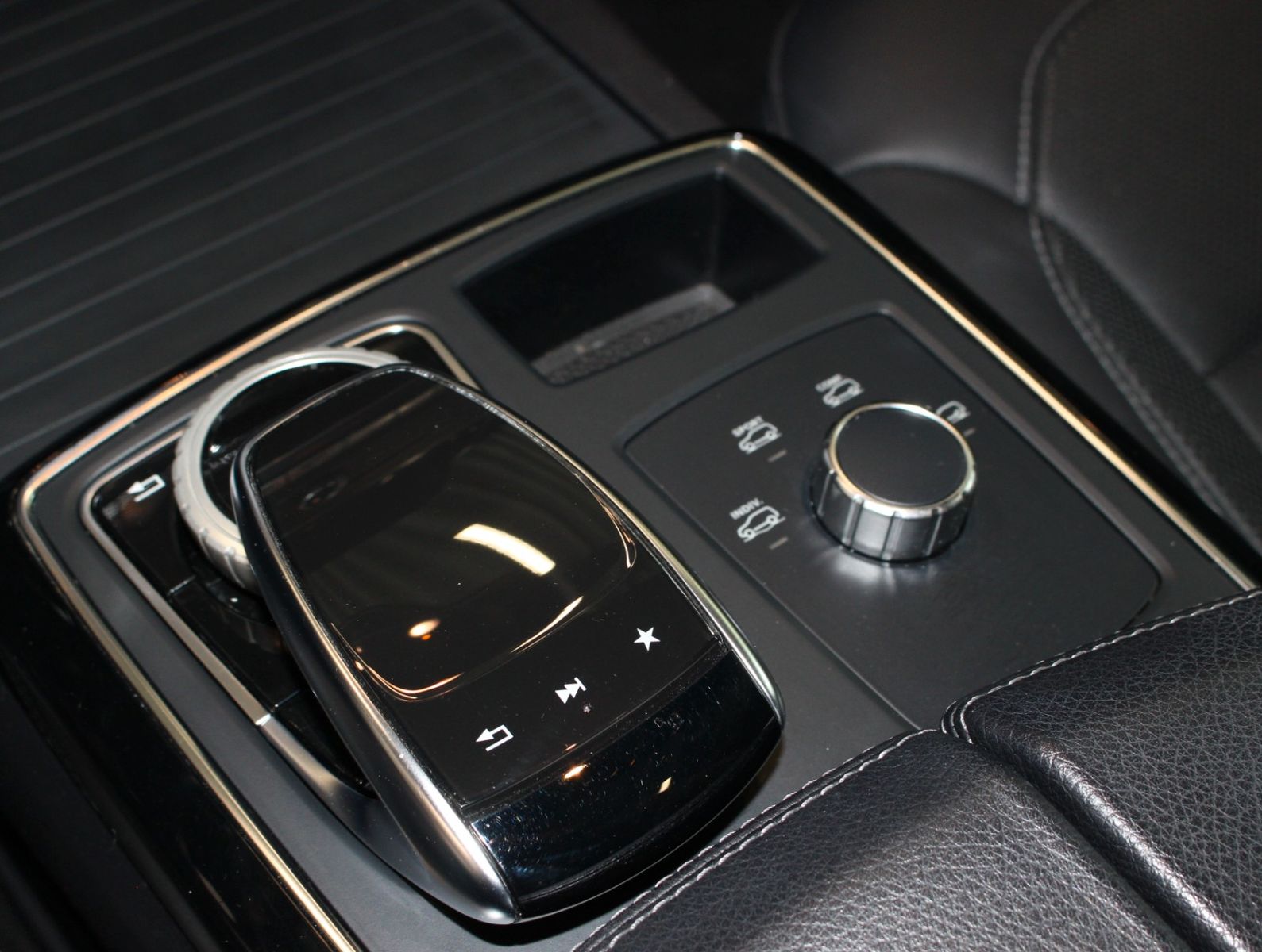 Fahrzeugabbildung Mercedes-Benz GLE 350d Coupe 4Matic AMG Line 1.Hand+Pano+VOLL