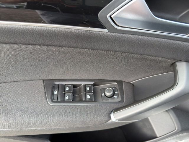 Touran Highline 2.0 TDI DSG Navi/RFK/Sitzhzg/APC