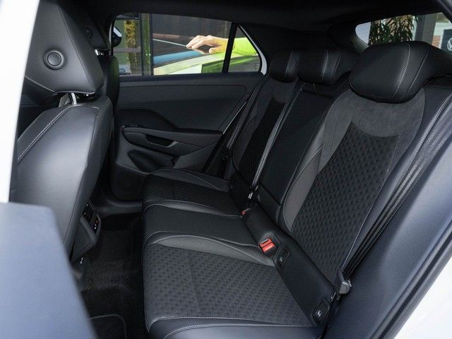 T-Roc R-Line eTSI DSG Black Style