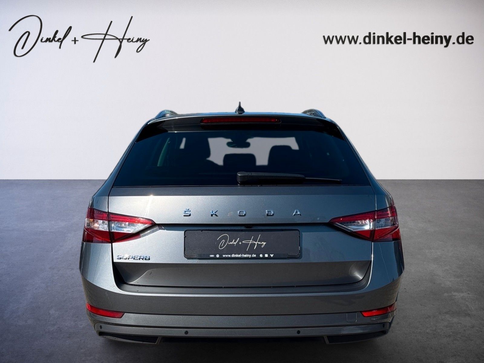 Fahrzeugabbildung SKODA Superb Combi Style 2.0 TSI