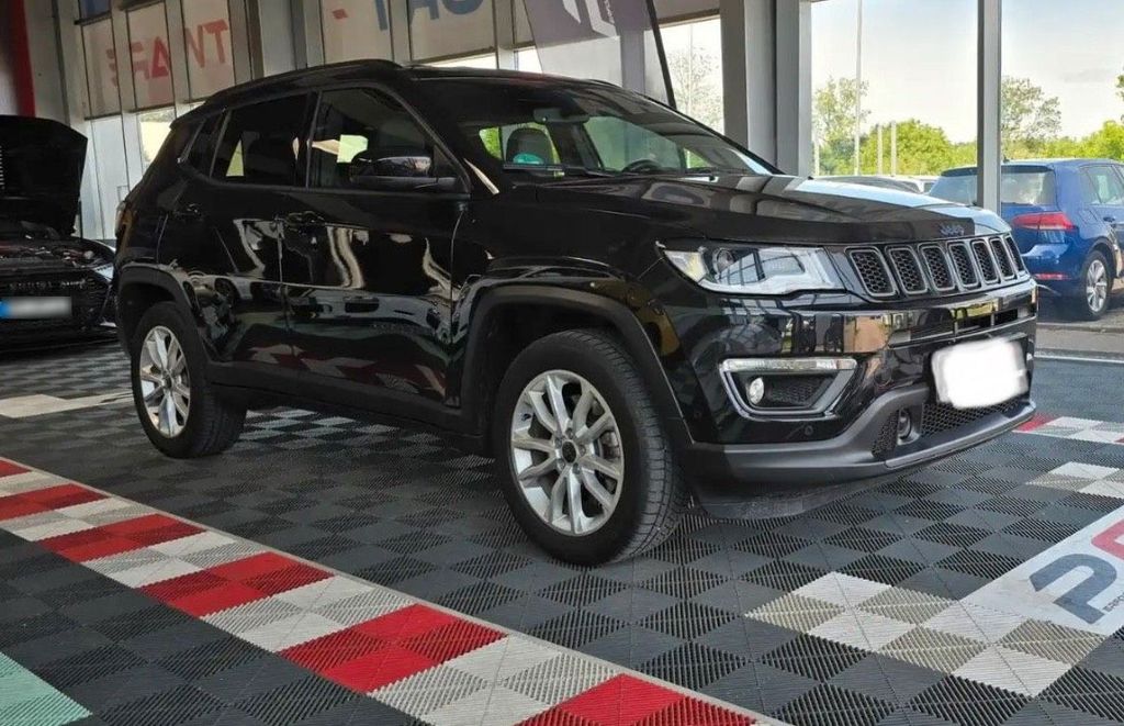 Image of Jeep Grand Cherokee