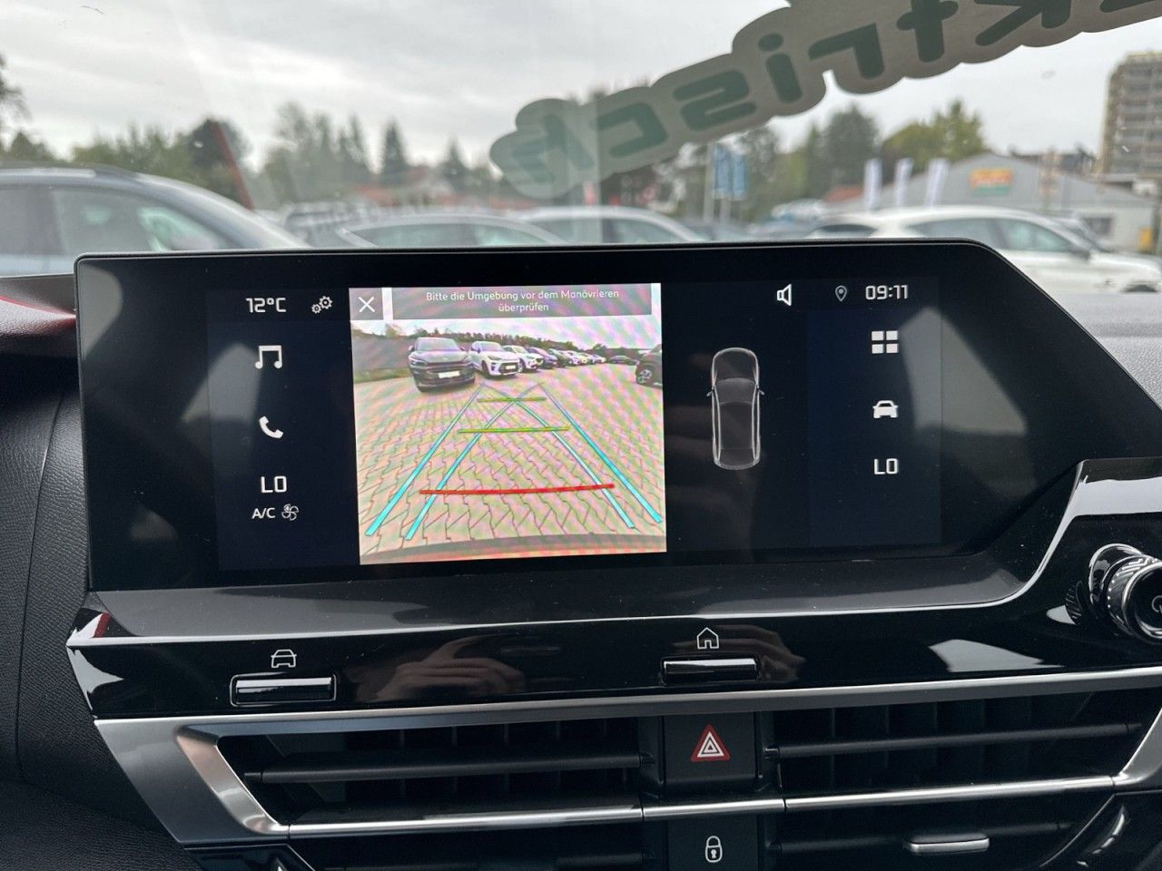 Fahrzeugabbildung Citroën ë-C4 Lim. Feel 136 PS