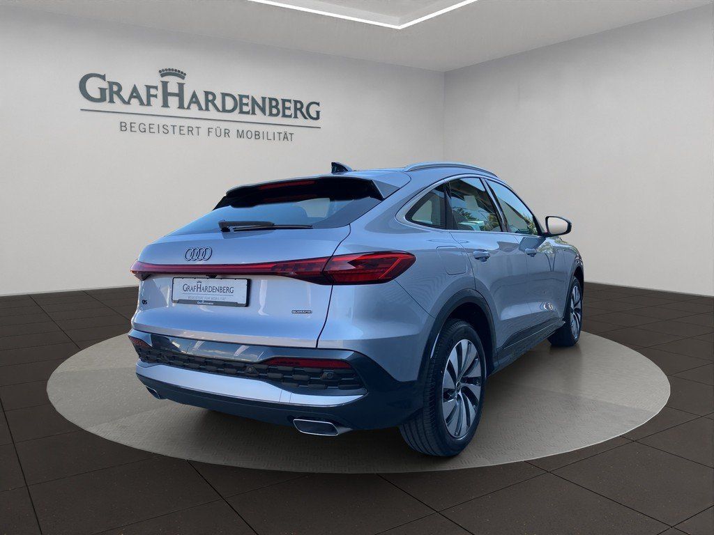 Audi Q5 Sportb. e-hybrid qu. S line 360° ACC AHK imagem 2