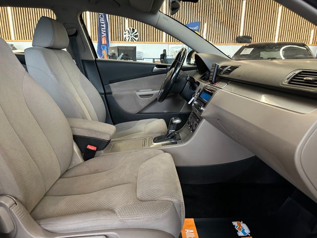 Volkswagen Passat Variant Comfortline *AHK*Klima*SHZ*PDC*