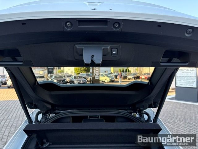 Fahrzeugabbildung Renault Rafale Esprit Alpine E-TECH Hybrid 300 4x4 Pano