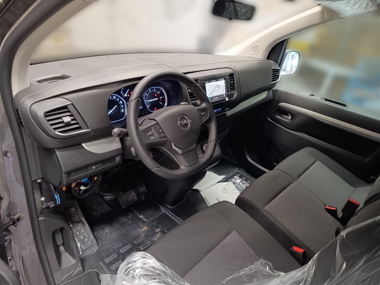 Fahrzeugabbildung Opel Vivaro Cargo M 2.0 Diesel Automatik