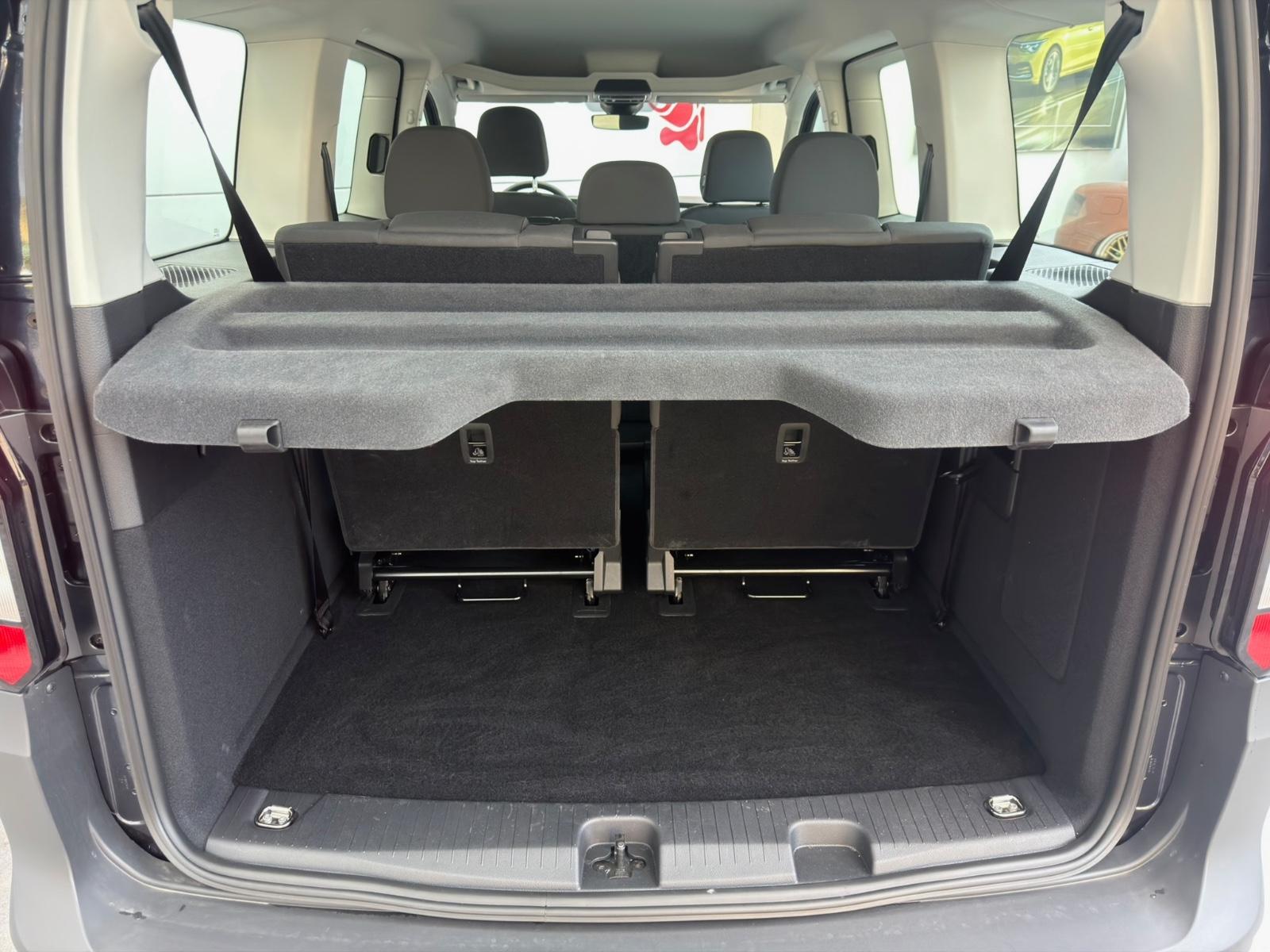 Volkswagen Caddy Basis Maxi #AHK#5j.Garantie#7Sitze#SHZ#App