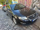Volkswagen Passat 2.0 FSI Tiptronic Comfortline Variant... - Volkswagen Passat aus 2005: Kombi