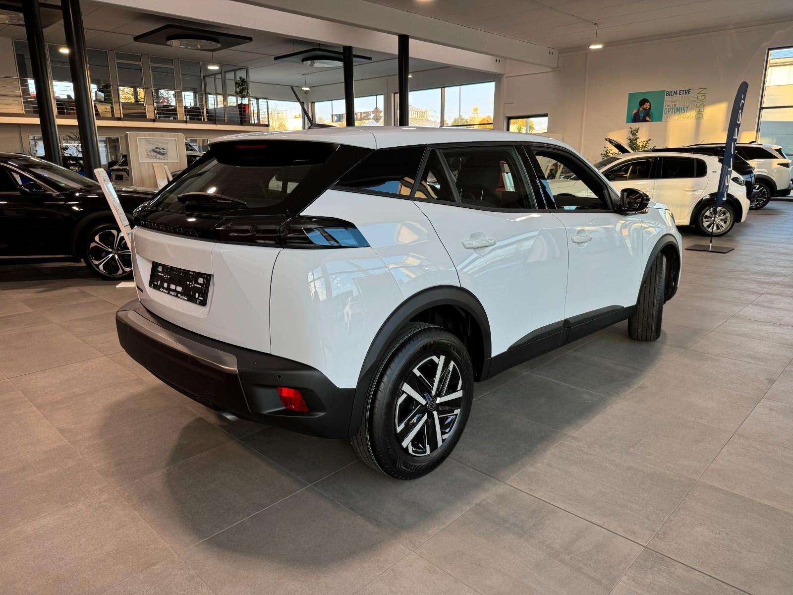 Peugeot 2008 Style PureTech 100 | PDC/LED/MFL/SZG