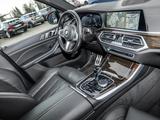 BMW X5 xDrive30d M Sport AHK Pano DA Prof. HuD H/K S - BMW X5 mit Diesel-Antrieb: Geländewagen
