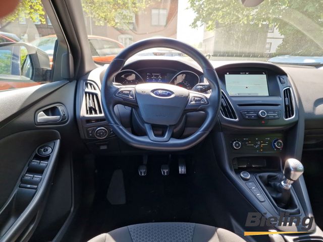 Focus EcoBoost 1.0 ST-Line , NAVI , Parkpilot , 
