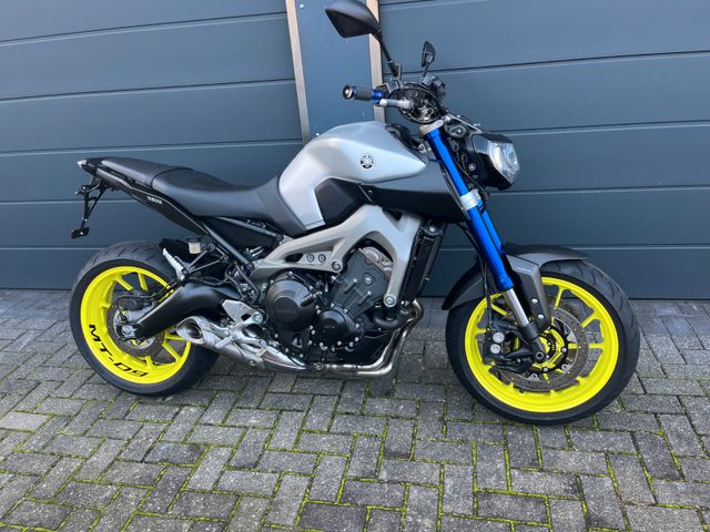 Yamaha MT09 nur 11600 Km !